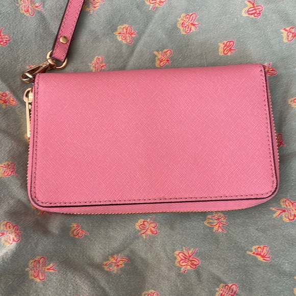 Michael Kors Pink Wallet Small Bag w Logo & Strap Gold Tone Hardware - Picture 6 of 9